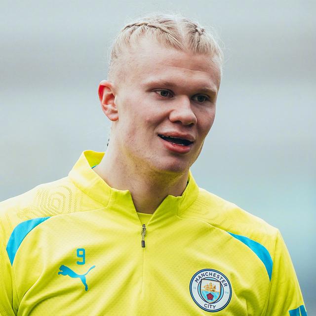 田中碧谈弗朗西斯受伤：真的很抱歉，祈愿他尽快恢复回归赛场（田中碧谈弗朗西斯伤情：深表歉意，盼其尽快康复重返赛场）