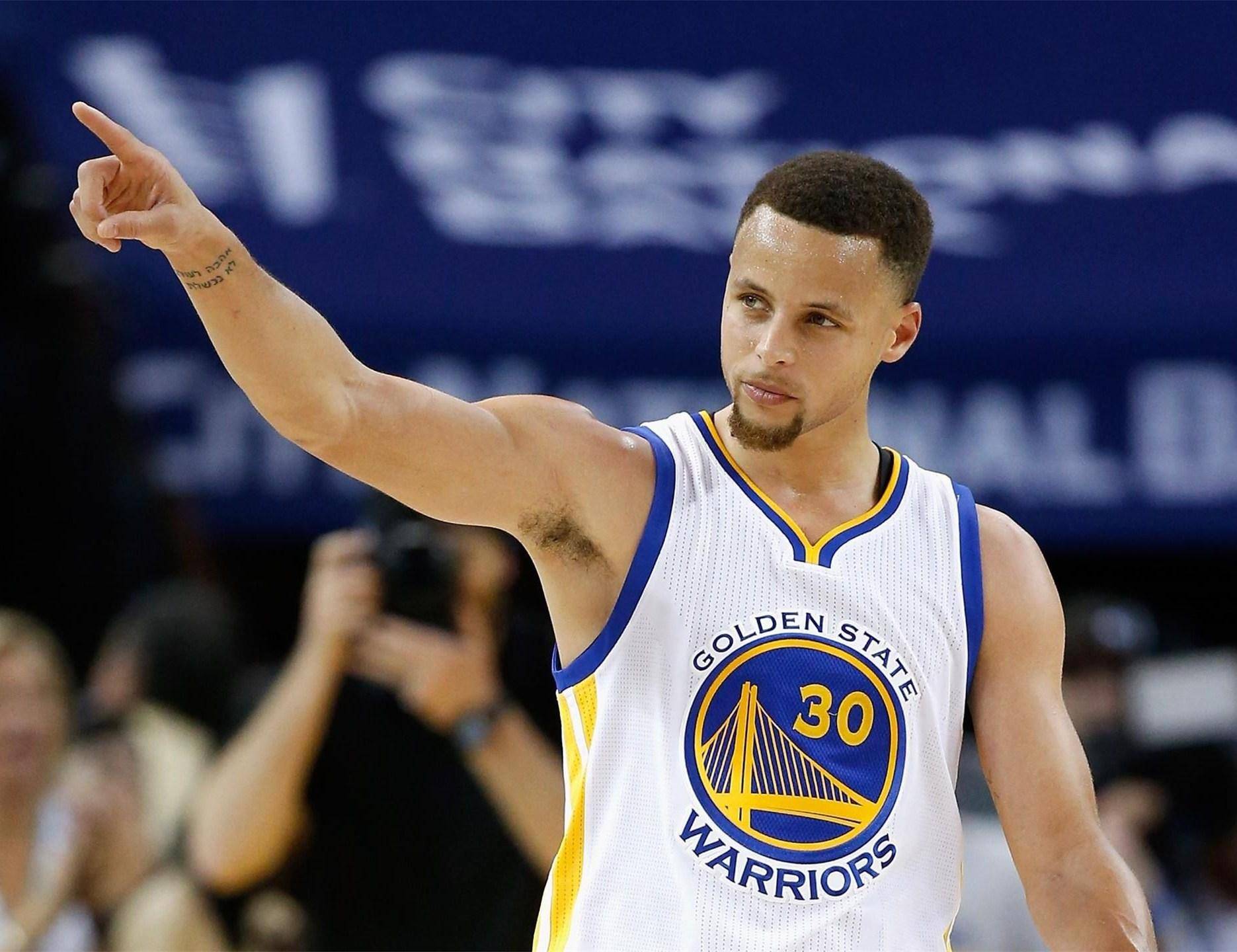 电讯报：杜库雷、齐耶赫等73人联名致信欧足联，要求禁赛以色列（电讯报：杜库雷、齐耶赫等73人联名致函欧足联，呼吁对以色列实施禁赛）