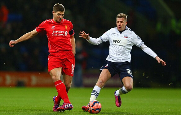 如何打出更有效的团队传切？（提升团队传切效率的关键策略）