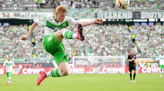 巴萨2-1法兰克福全场数据：射门13-5，控球率超7成（巴萨2-1胜法兰克福：射门13比5，控球率超七成）