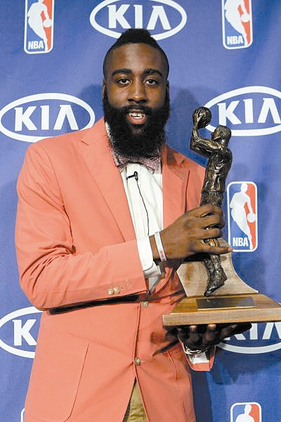 借鉴国米阿德里亚诺改编的莱昂纳多之歌（致敬国米阿德里亚诺演绎的《莱昂纳多之歌）